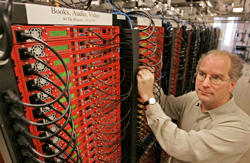 Internet Archive Servers