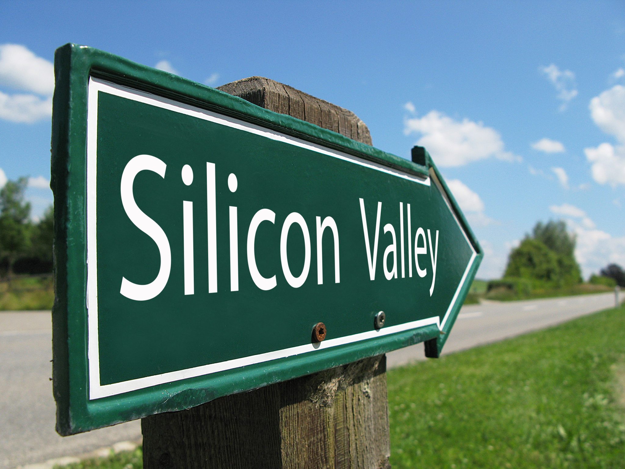 Donald Trump enfila baterías contra Silicon Valley y cancela visas H1-B