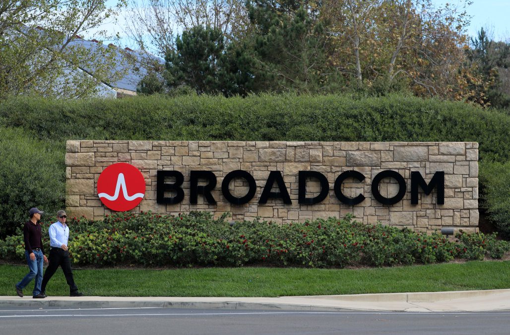 Trump impide que Broadcom compre Qualcomm