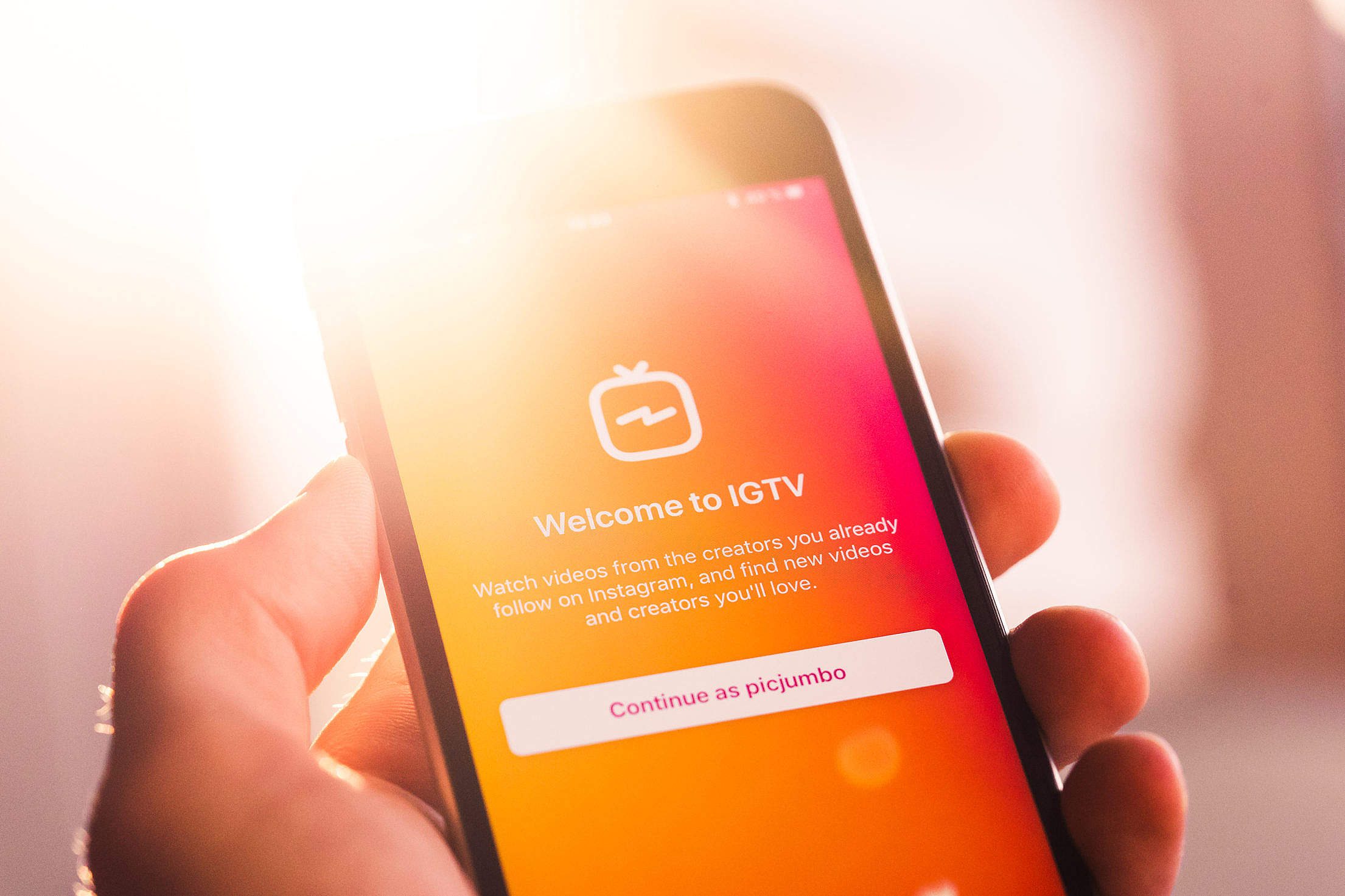 Kevin Systrom y Mike Krieger, fundadores de Instagram salen de Facebook