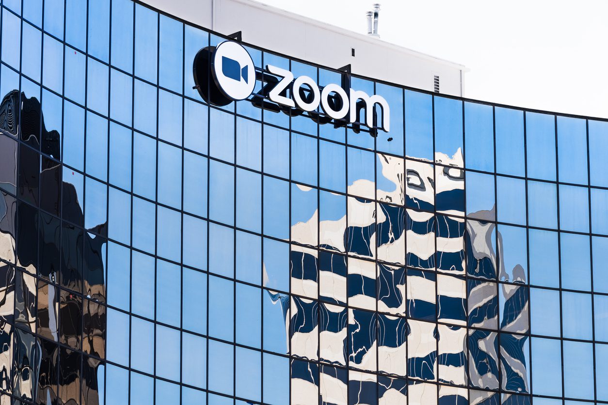 Zoom adquiere Five9, un operador de llamadas basado en la nube