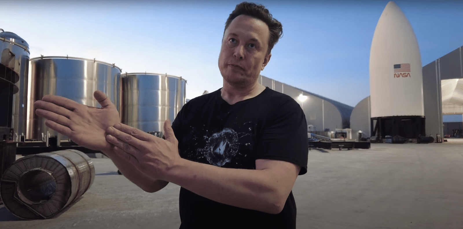 Elon Musk abre las puertas donde se construye el Starship Super Heavy
